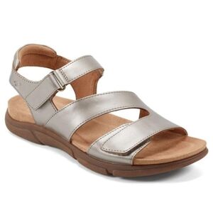 Easy Spirit Women's MAVEY Flat Sandals Size 8.5W Gold NWOT Adjustable Strap